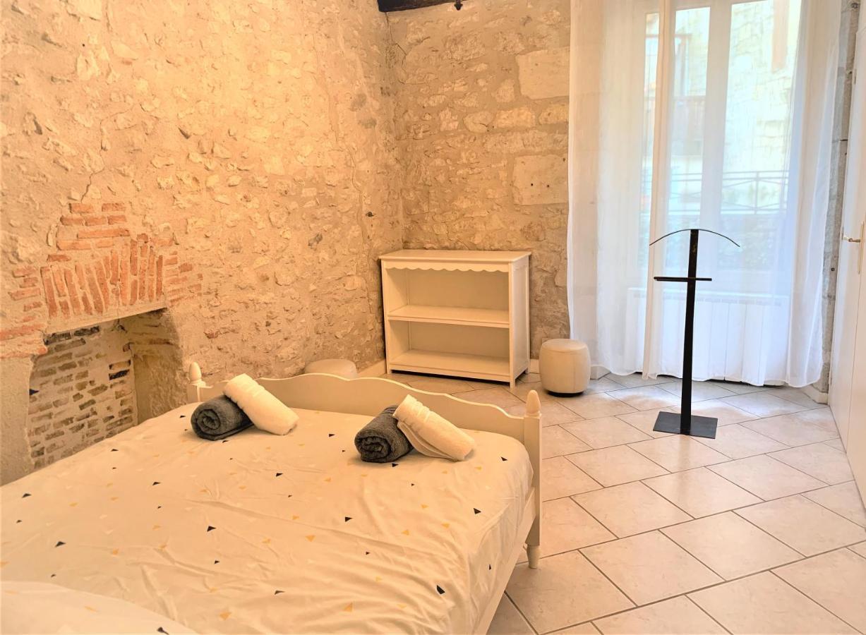 Eden En Perigord Apartment เปรีเกอ ภายนอก รูปภาพ