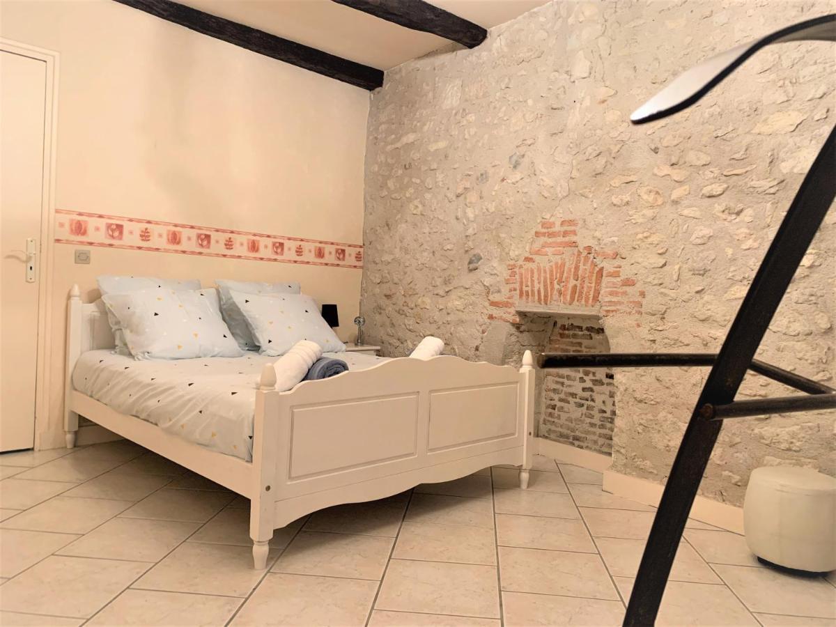 Eden En Perigord Apartment เปรีเกอ ภายนอก รูปภาพ