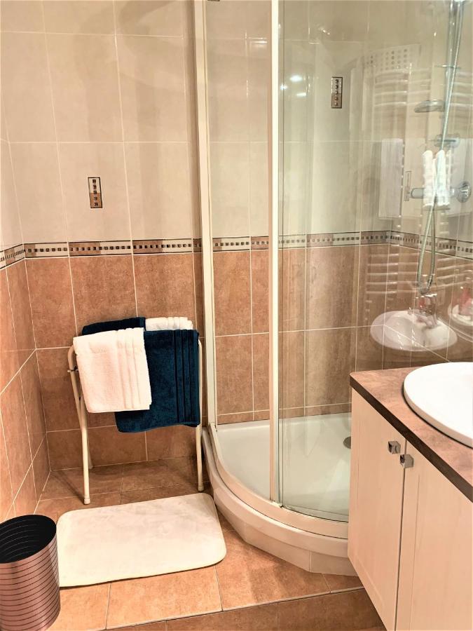 Eden En Perigord Apartment เปรีเกอ ภายนอก รูปภาพ